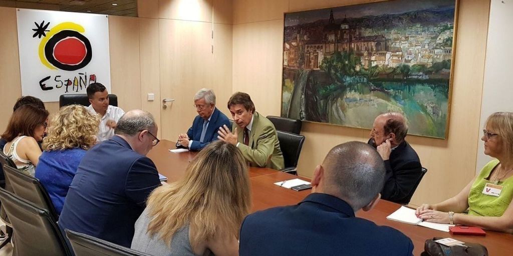  Reunión entre Turespaña y la Asociación Española de Enoturismo